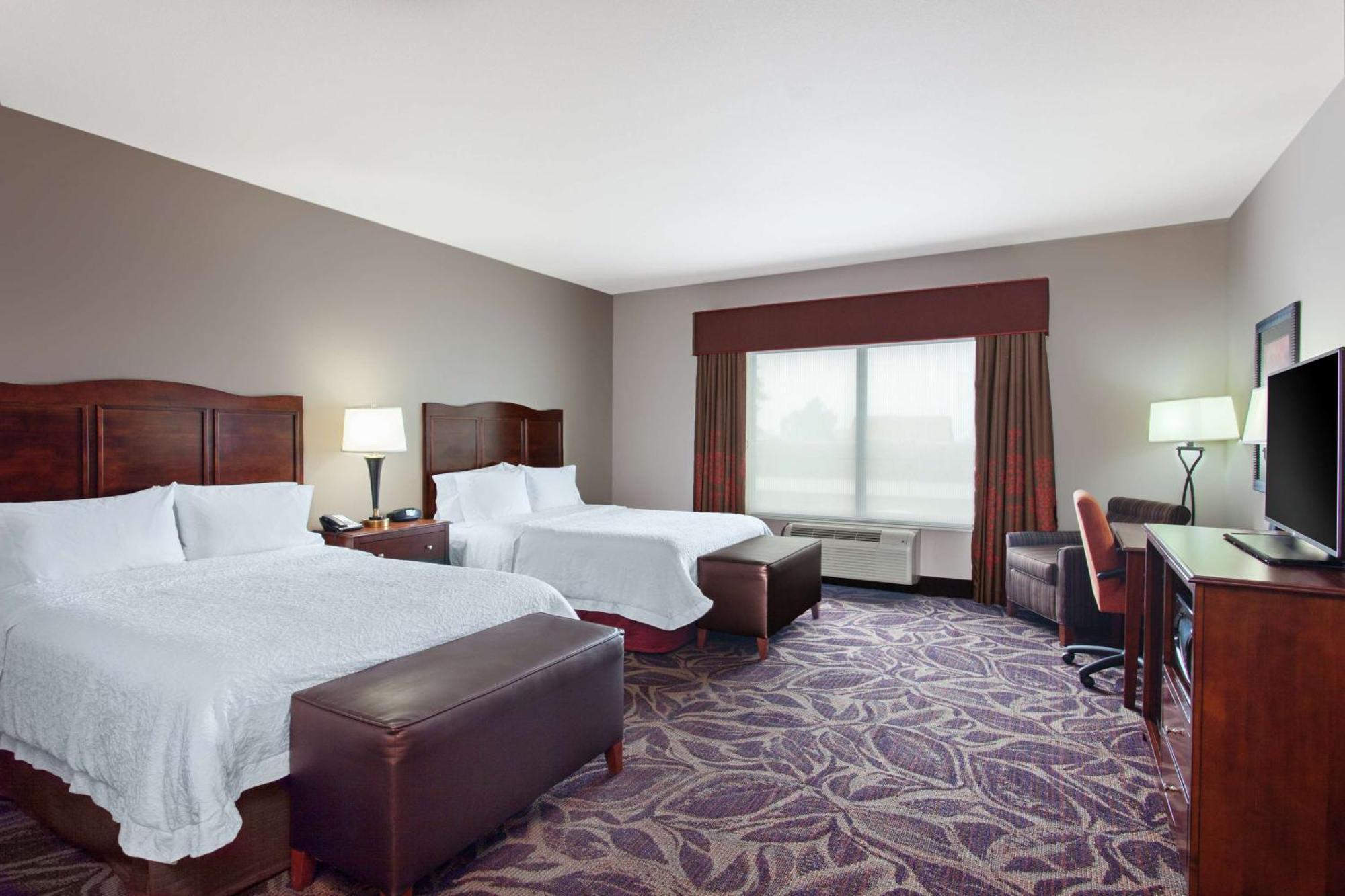 Hampton Inn Seattle/Everett Downtown Exterior photo