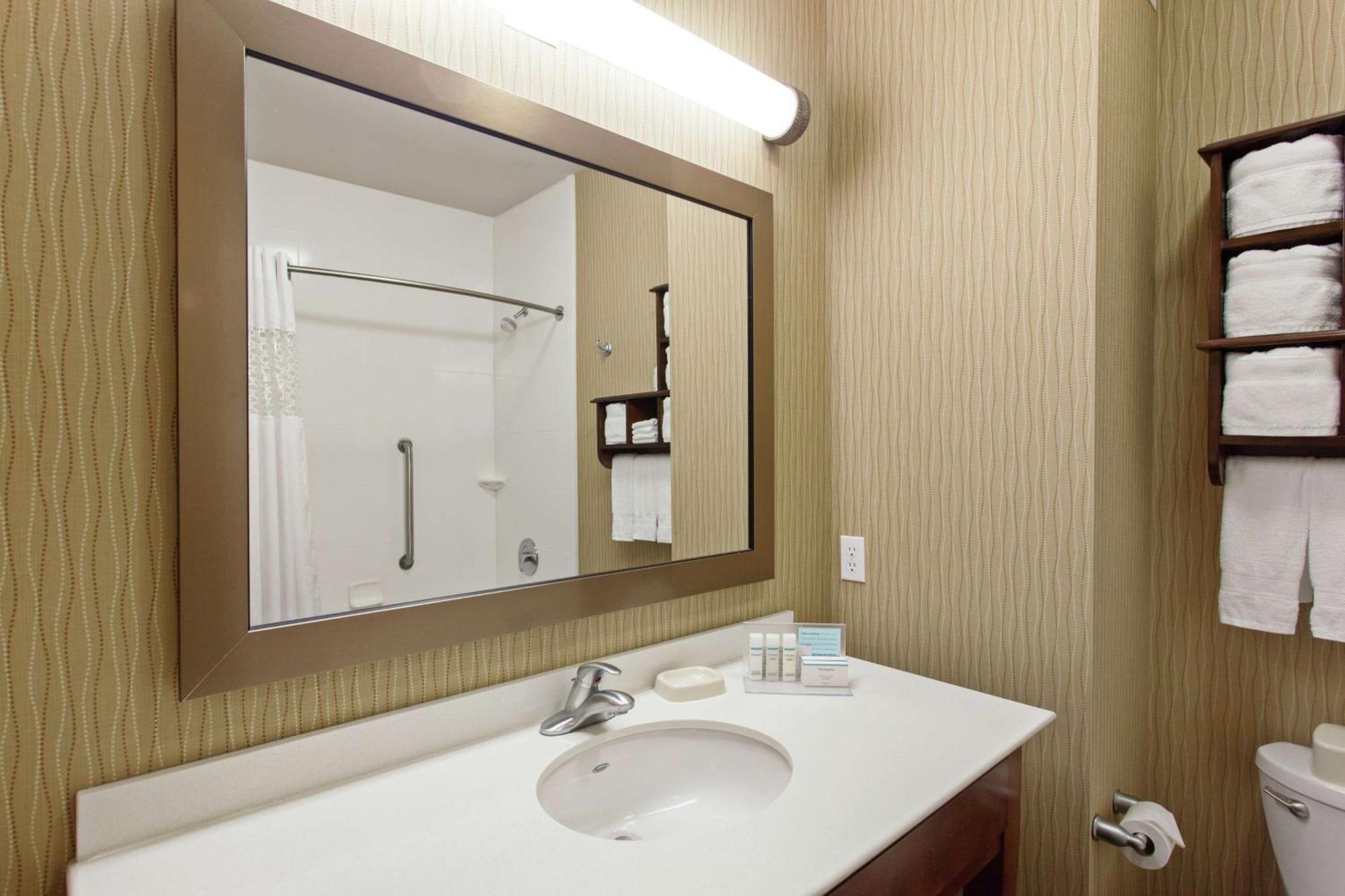 Hampton Inn Seattle/Everett Downtown Exterior photo