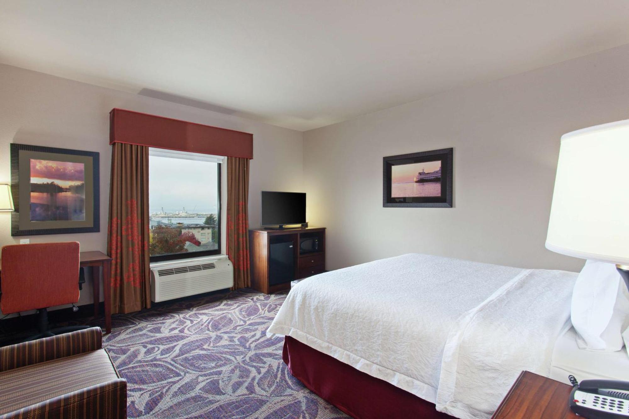 Hampton Inn Seattle/Everett Downtown Exterior photo