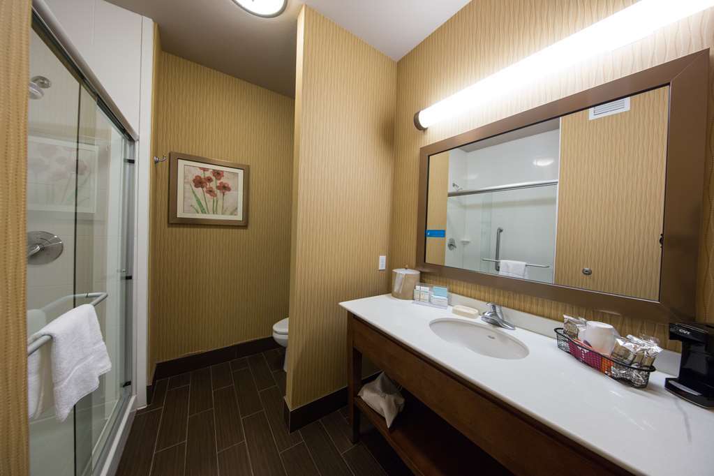 Hampton Inn Seattle/Everett Downtown Room photo